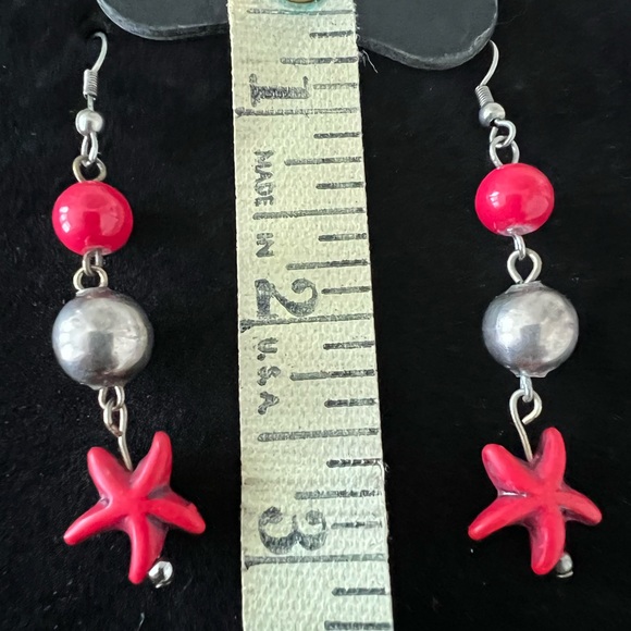 Starfish earrings with Silver and red beads - Picture 4 of 8